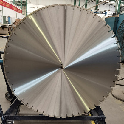 900mm Diamond floor saw blade for reinforced concrete